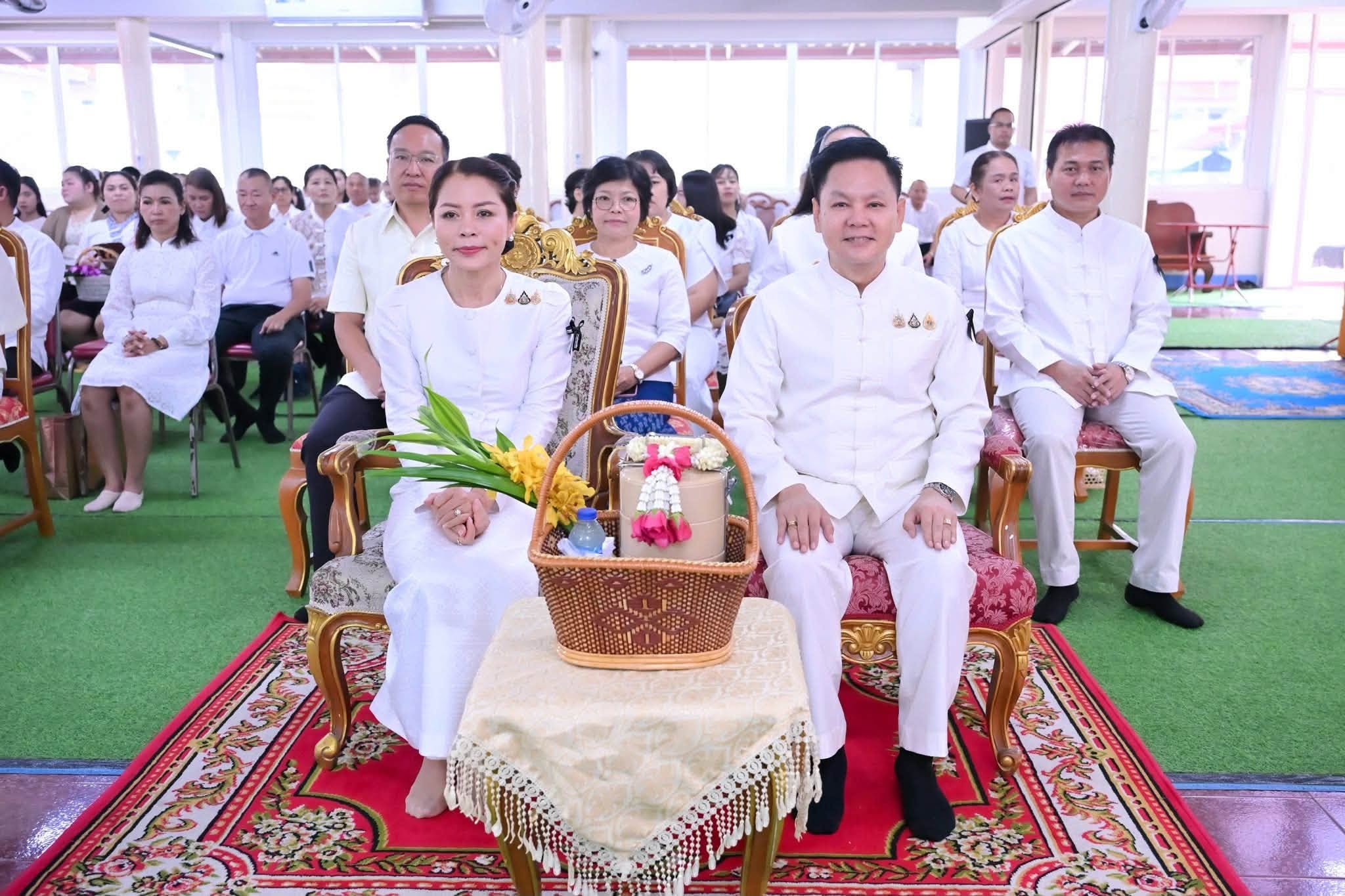 title - ส.ป.ก.นครปฐม เข้าร่วมพิธีกิจกรรมเข้าวัดปฏิบัติธรรมสวนะ ครอบครัวหิ้วตะกร้า ศรัทธาอิ่มบุญ อุดหนุนชุมชน จังหวัดนครปฐม ประจำปีงบประมาณ พ.ศ. 2569